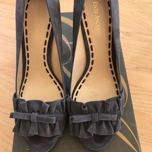 Grey suede open toe pumps